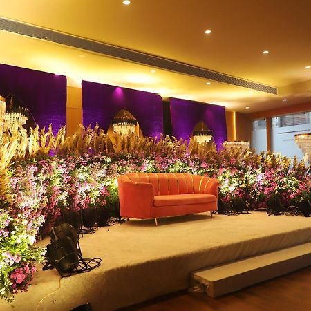 Alba Inn, Vijay Nagar Индаур Экстерьер фото